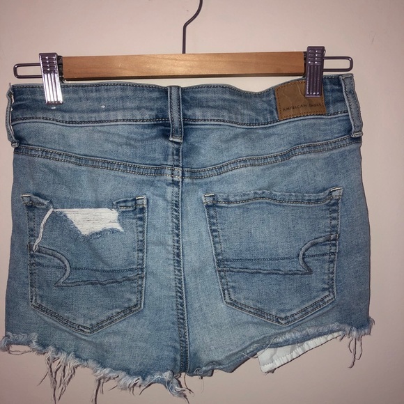 AE light washed short ripped denim shorts - Picture 2 of 4